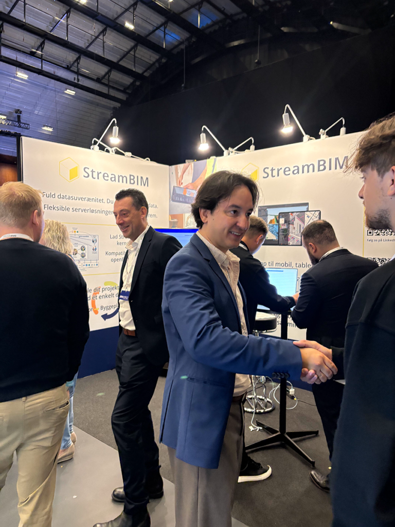 StreamBIM at BIM World Copenhagen discussing TotalBIM, open data and model-based collaboration across the building lifecycle.